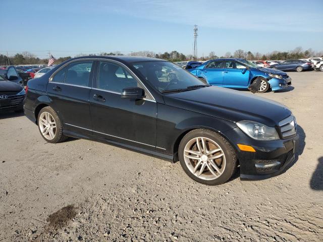 Photo 3 VIN: WDDGF8AB1DR273113 - MERCEDES-BENZ C-CLASS 