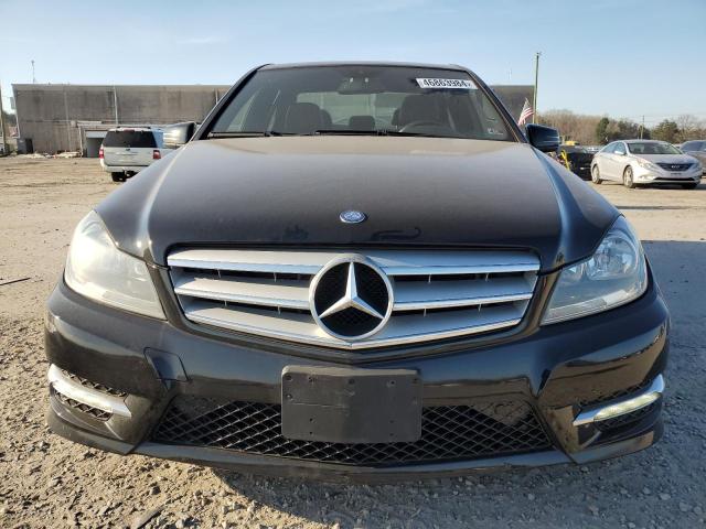 Photo 4 VIN: WDDGF8AB1DR273113 - MERCEDES-BENZ C-CLASS 