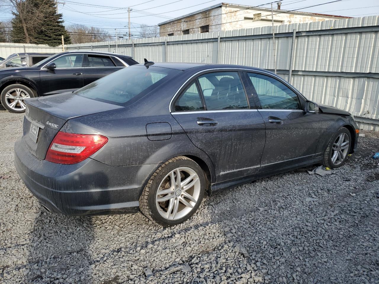 Photo 2 VIN: WDDGF8AB1DR277632 - MERCEDES-BENZ C-KLASSE 