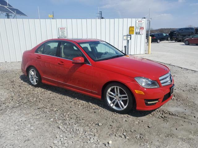 Photo 3 VIN: WDDGF8AB1DR286542 - MERCEDES-BENZ C-CLASS 