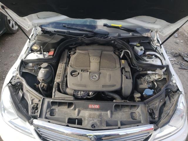 Photo 6 VIN: WDDGF8AB1EA939161 - MERCEDES-BENZ C 300 4MAT 