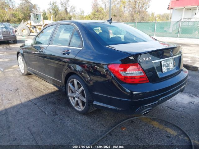 Photo 2 VIN: WDDGF8AB1EA945476 - MERCEDES-BENZ C 300 