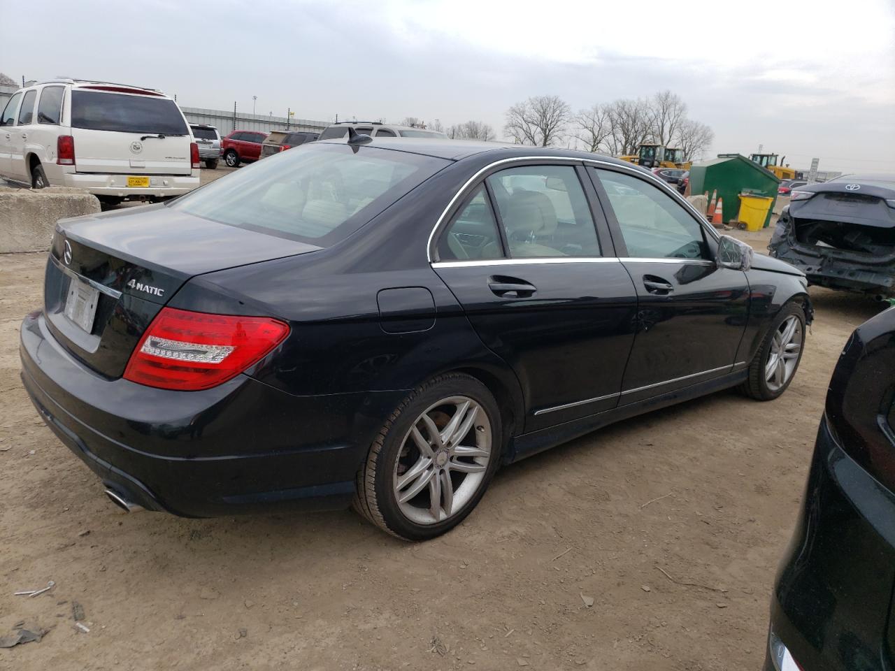 Photo 2 VIN: WDDGF8AB1ER302403 - MERCEDES-BENZ C-KLASSE 