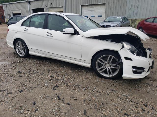 Photo 3 VIN: WDDGF8AB2DA803782 - MERCEDES-BENZ C 300 4MAT 