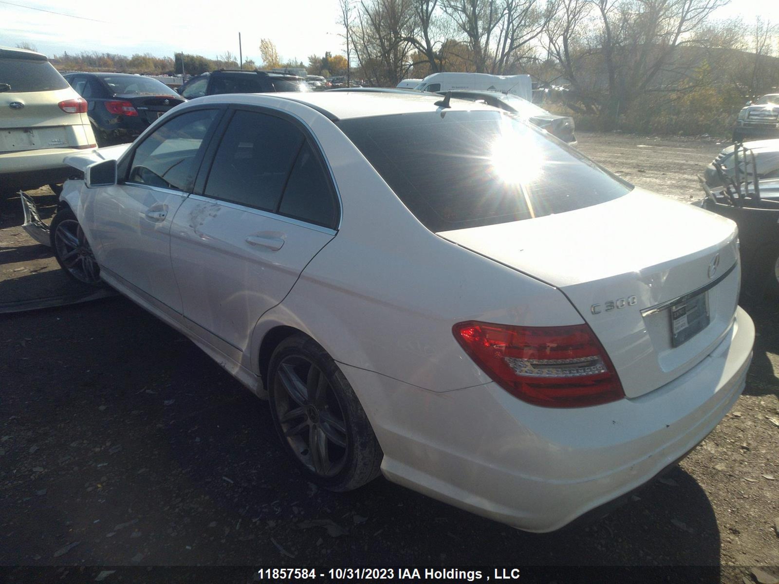 Photo 2 VIN: WDDGF8AB2DA814605 - MERCEDES-BENZ C-KLASSE 