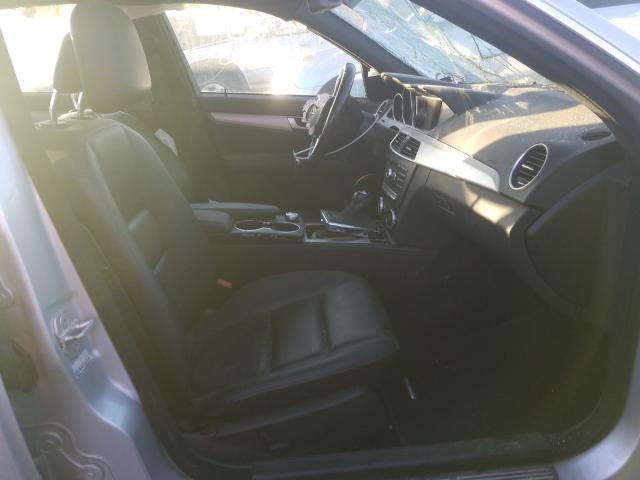 Photo 4 VIN: WDDGF8AB2DG135592 - MERCEDES-BENZ C-CLASS 