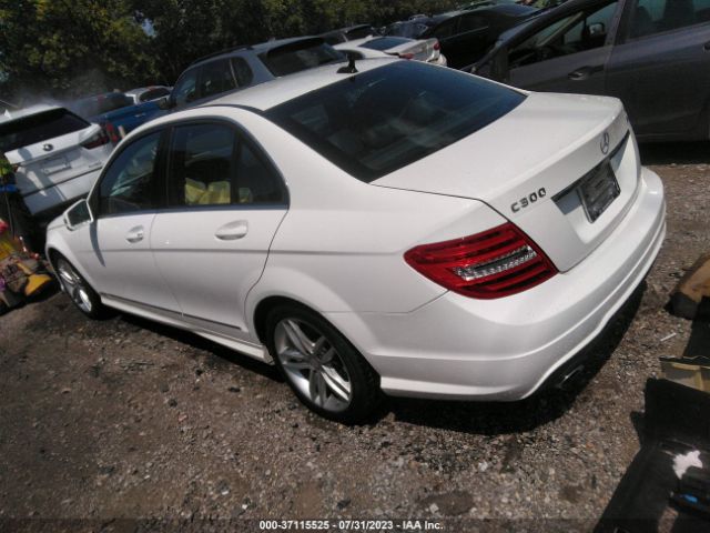 Photo 2 VIN: WDDGF8AB2DR244199 - MERCEDES-BENZ C-CLASS 