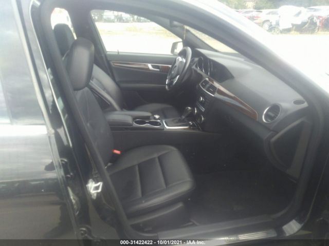 Photo 4 VIN: WDDGF8AB2DR256613 - MERCEDES-BENZ C-CLASS 