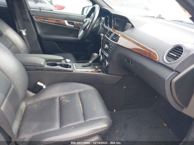 Photo 4 VIN: WDDGF8AB2DR256773 - MERCEDES-BENZ C 300 