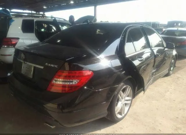 Photo 3 VIN: WDDGF8AB2DR286369 - MERCEDES-BENZ C-CLASS 