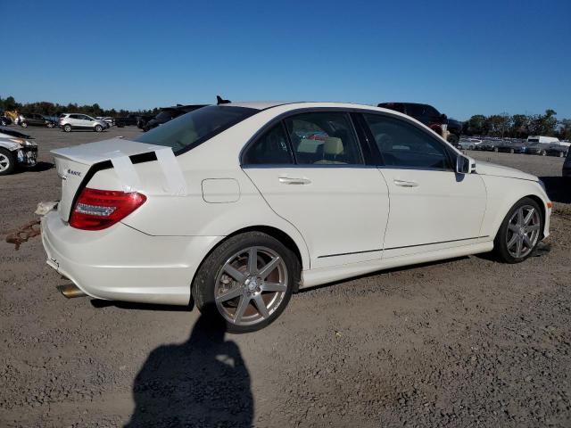 Photo 2 VIN: WDDGF8AB2DR287733 - MERCEDES-BENZ C 300 4MAT 