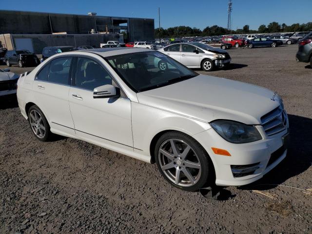 Photo 3 VIN: WDDGF8AB2DR287733 - MERCEDES-BENZ C 300 4MAT 