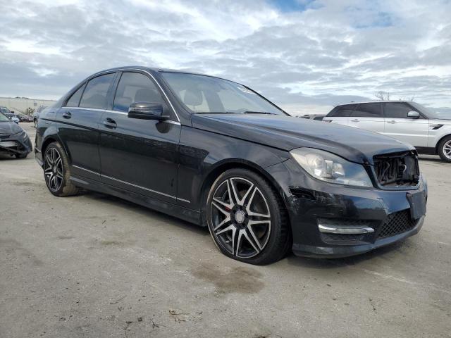 Photo 3 VIN: WDDGF8AB2DR293113 - MERCEDES-BENZ C-CLASS 