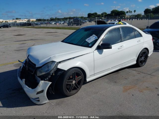 Photo 1 VIN: WDDGF8AB2EA890858 - MERCEDES-BENZ C 300 