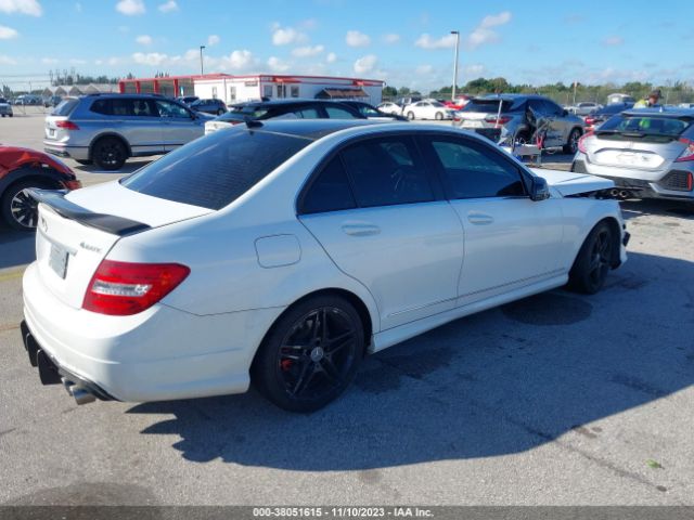 Photo 3 VIN: WDDGF8AB2EA890858 - MERCEDES-BENZ C 300 