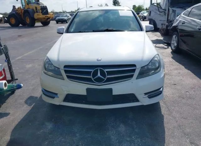 Photo 5 VIN: WDDGF8AB2EA945177 - MERCEDES-BENZ C-CLASS 