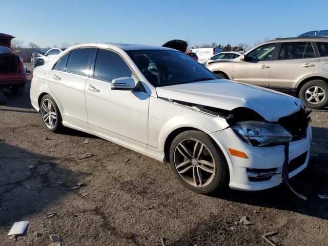 Photo 3 VIN: WDDGF8AB2EA947480 - MERCEDES-BENZ C 300 4MAT 