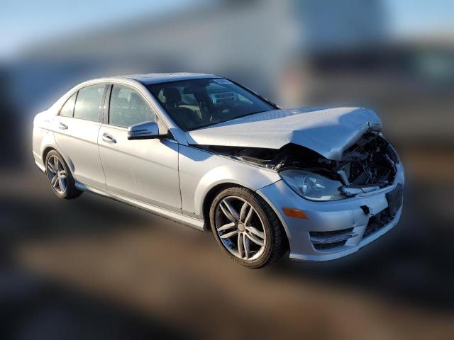 Photo 3 VIN: WDDGF8AB3DA767472 - MERCEDES-BENZ C-CLASS 