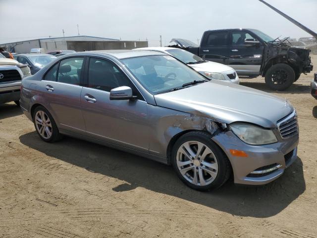 Photo 3 VIN: WDDGF8AB3DA811549 - MERCEDES-BENZ C-CLASS 