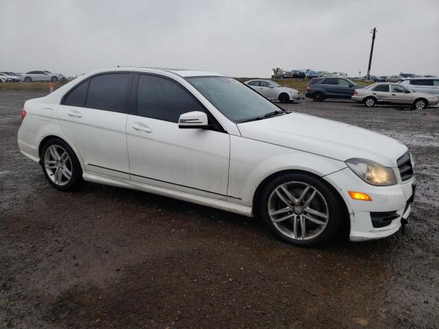 Photo 3 VIN: WDDGF8AB3DA869502 - MERCEDES-BENZ C 300 4MAT 