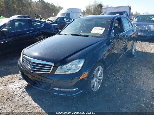 Photo 1 VIN: WDDGF8AB3DR246348 - MERCEDES-BENZ C 300 