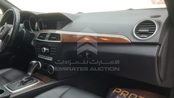 Photo 31 VIN: WDDGF8AB3DR249105 - MERCEDES-BENZ C 300 