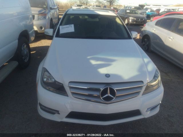 Photo 5 VIN: WDDGF8AB3DR252053 - MERCEDES-BENZ C-CLASS 