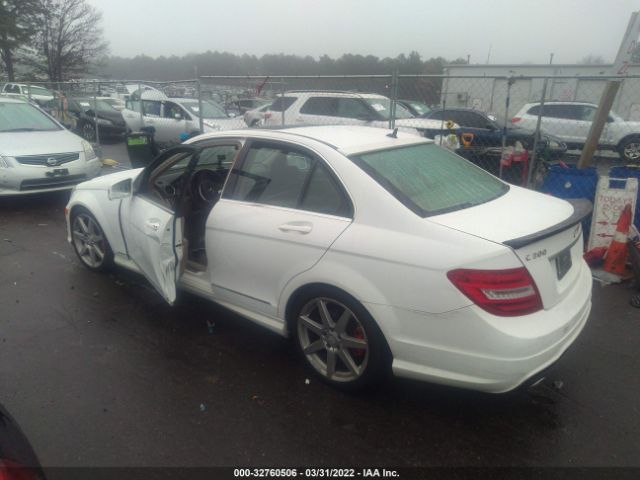 Photo 2 VIN: WDDGF8AB3DR256300 - MERCEDES-BENZ C-CLASS 