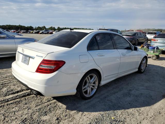 Photo 2 VIN: WDDGF8AB3DR269502 - MERCEDES-BENZ C 300 4MAT 