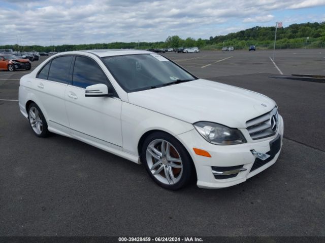 Photo 0 VIN: WDDGF8AB3DR287580 - MERCEDES-BENZ C 300 