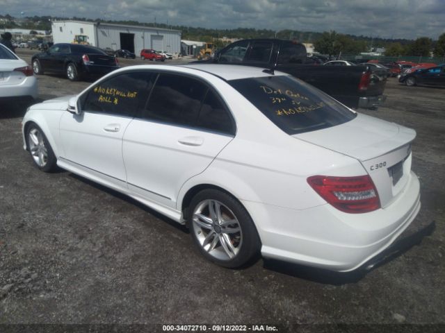 Photo 2 VIN: WDDGF8AB3DR289278 - MERCEDES-BENZ C-CLASS 