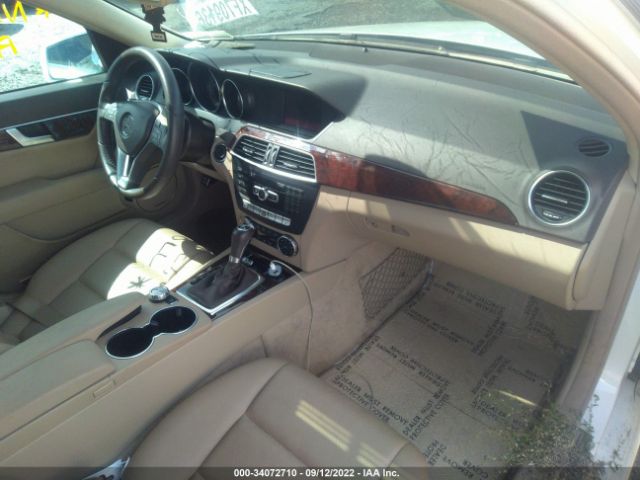 Photo 4 VIN: WDDGF8AB3DR289278 - MERCEDES-BENZ C-CLASS 