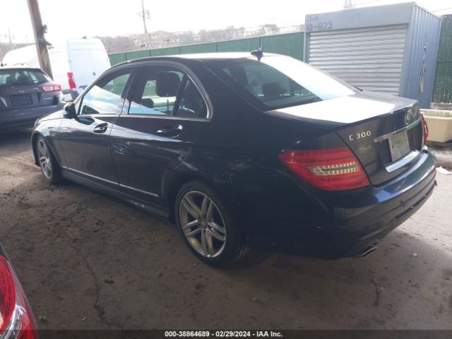 Photo 2 VIN: WDDGF8AB3EA928257 - MERCEDES-BENZ C 300 