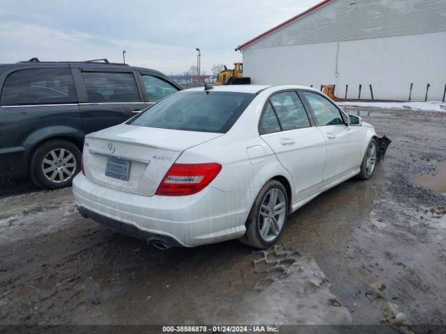 Photo 3 VIN: WDDGF8AB3EG215629 - MERCEDES-BENZ C 300 