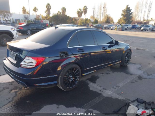 Photo 3 VIN: WDDGF8AB3ER320966 - MERCEDES-BENZ C 300 