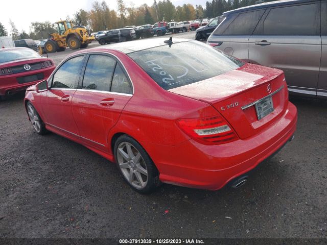 Photo 2 VIN: WDDGF8AB4DG134637 - MERCEDES-BENZ C-CLASS 