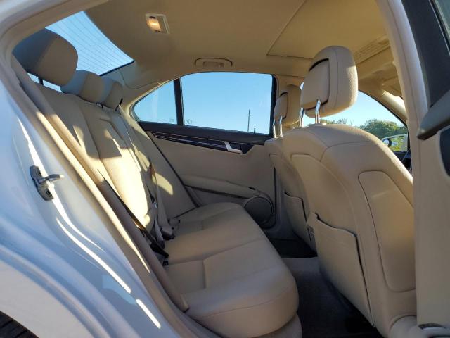 Photo 9 VIN: WDDGF8AB4DR241224 - MERCEDES-BENZ C 300 4MAT 