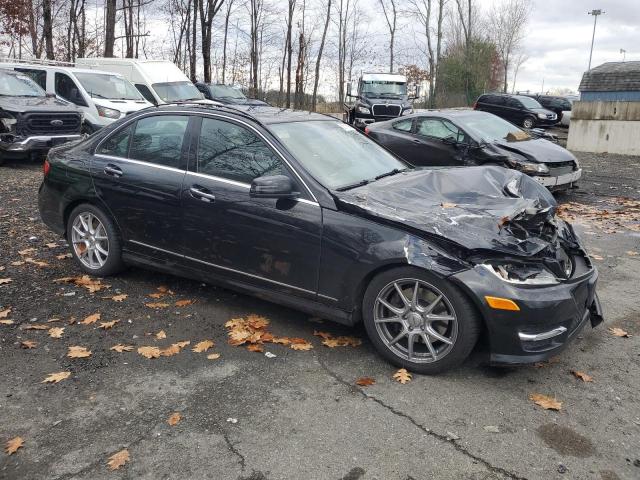 Photo 3 VIN: WDDGF8AB4DR245922 - MERCEDES-BENZ C 300 4MAT 