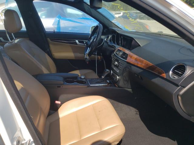 Photo 4 VIN: WDDGF8AB4DR281481 - MERCEDES-BENZ C 300 4MAT 