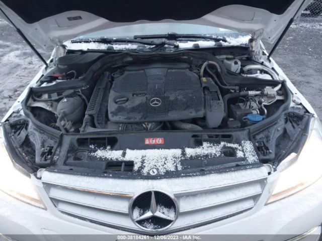 Photo 9 VIN: WDDGF8AB4DR283828 - MERCEDES-BENZ C 300 