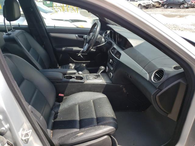 Photo 4 VIN: WDDGF8AB4DR292951 - MERCEDES-BENZ C 300 4MAT 