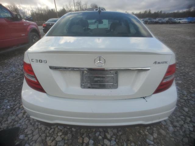 Photo 5 VIN: WDDGF8AB4EA940725 - MERCEDES-BENZ C-CLASS 