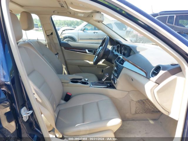 Photo 4 VIN: WDDGF8AB4EG236098 - MERCEDES-BENZ C-CLASS 