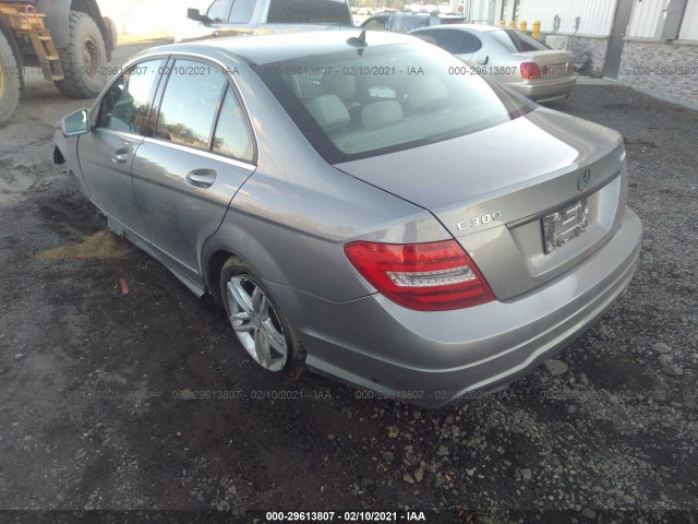 Photo 2 VIN: WDDGF8AB5DR255519 - MERCEDES-BENZ C-CLASS 