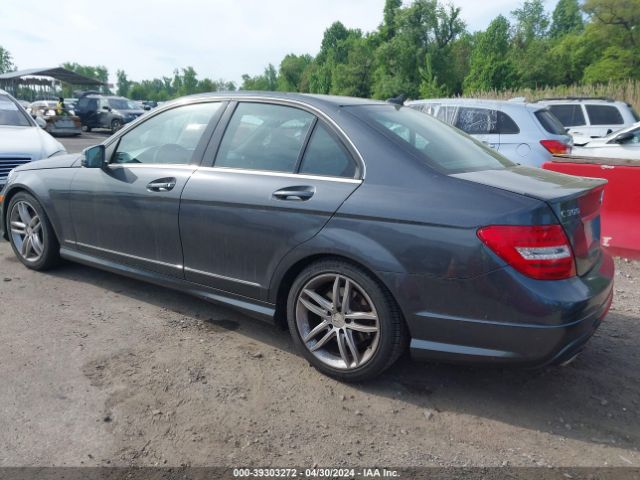 Photo 2 VIN: WDDGF8AB5DR278296 - MERCEDES-BENZ C 