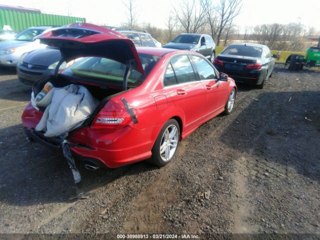 Photo 2 VIN: WDDGF8AB5DR283322 - MERCEDES-BENZ C 300 