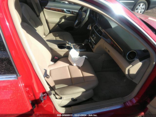 Photo 4 VIN: WDDGF8AB5DR283322 - MERCEDES-BENZ C 300 