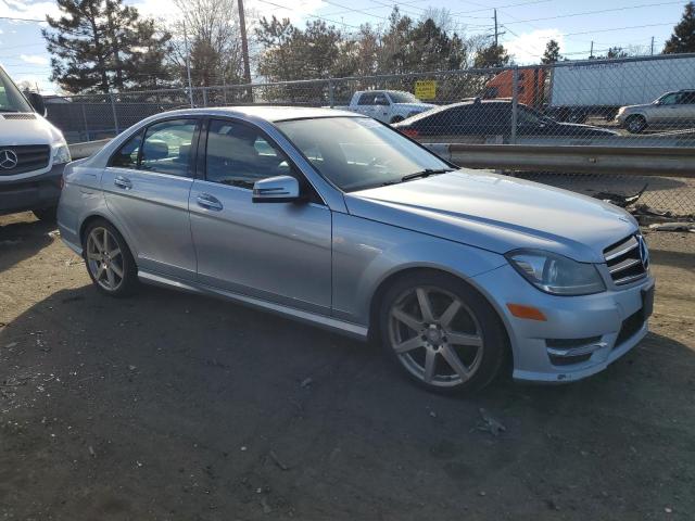 Photo 3 VIN: WDDGF8AB5EA924212 - MERCEDES-BENZ C-CLASS 