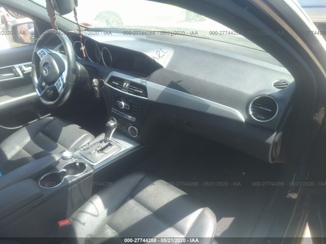 Photo 4 VIN: WDDGF8AB5EA941480 - MERCEDES-BENZ C-CLASS 