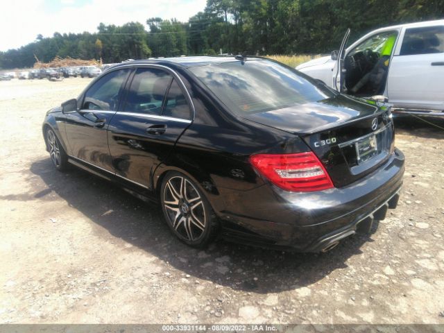 Photo 2 VIN: WDDGF8AB6DA786632 - MERCEDES-BENZ C-CLASS 